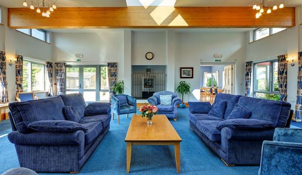 Blackbourne View Lounge 4 Blackbourne View Lounge 4