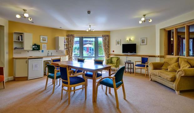 Blackbourne View Lounge 5 Blackbourne View Lounge 5
