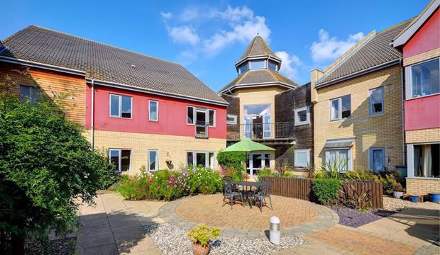 Blackbourne View Courtyard 2